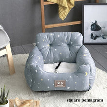Cargar imagen en el visor de la galería, Deluxe Pet Car Seat Bag Basket, Waterproof Dog Booster Seat For Safe Travel

